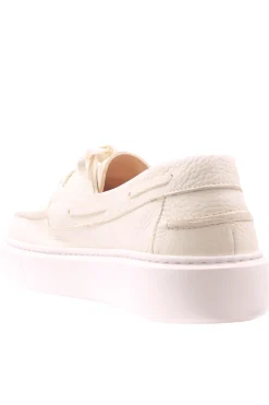 boat shoe in pelle martellata
