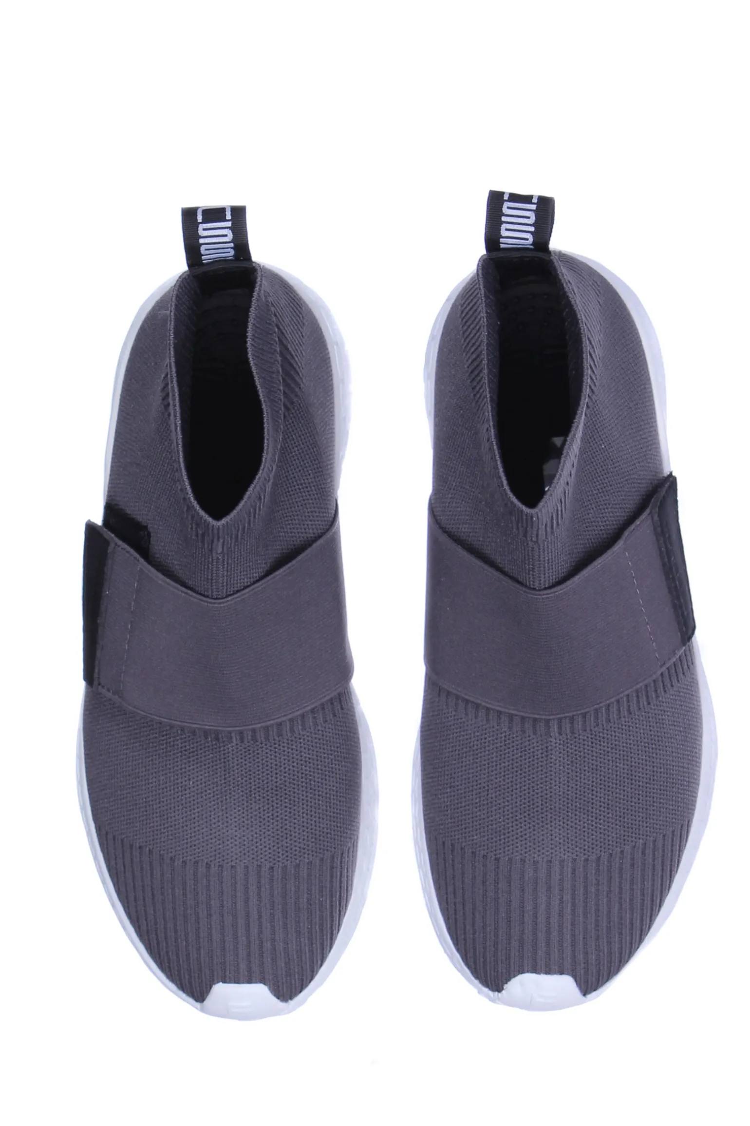 Slip on con strappo