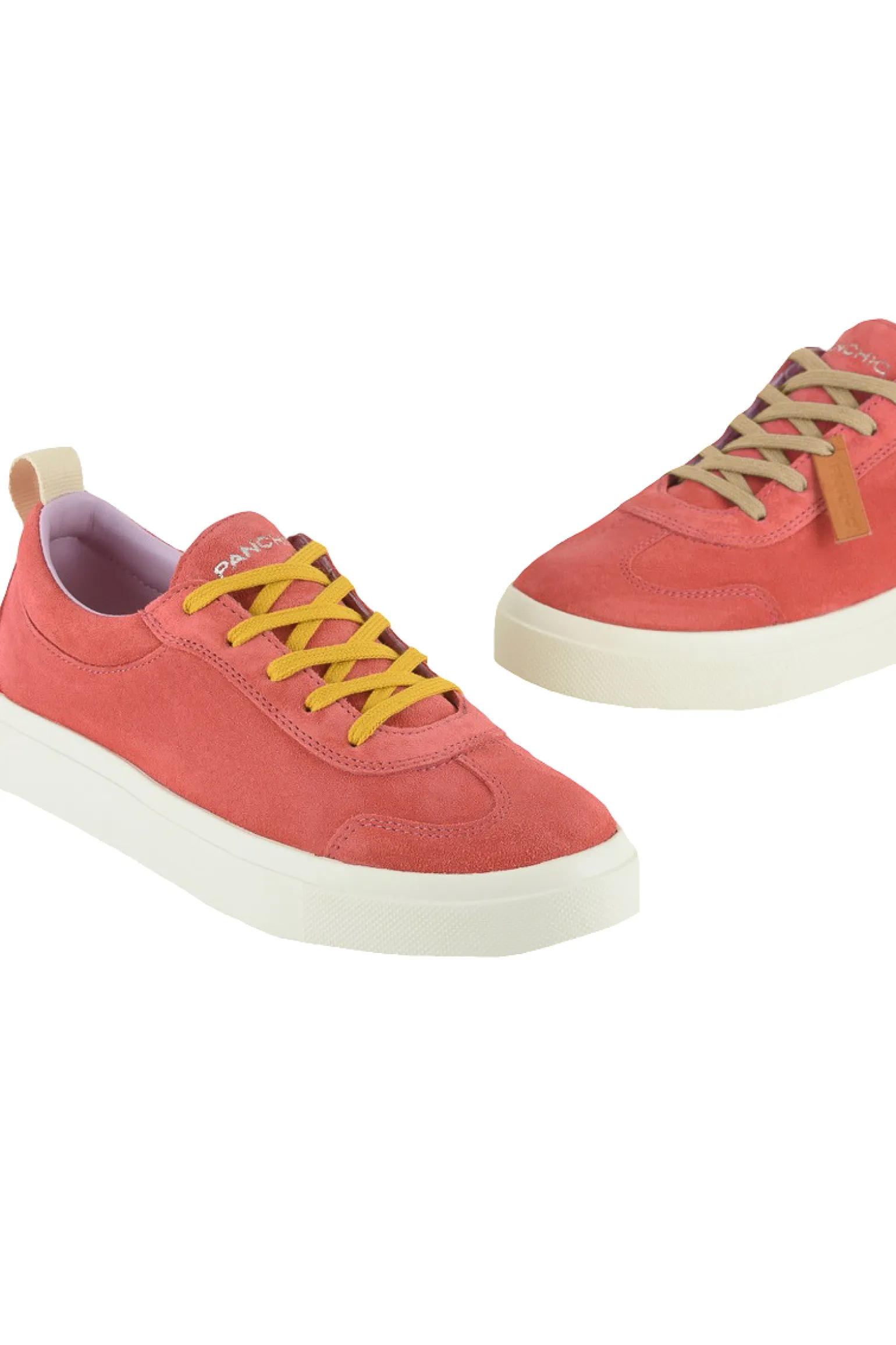 Sneakers in suede